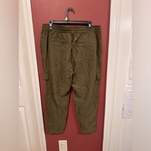Large - Old Navy Pants, Stretch Waist